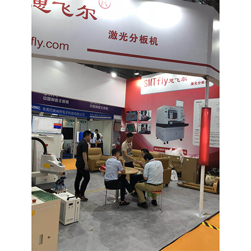 拼多多今晚上市，黃崢回應爭議：老百姓退款了下次可能還來